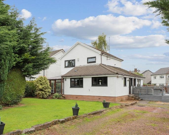 Harvie Avenue, Newton Mearns, East Renfrewshire, G77 6LJ 4 bed detached