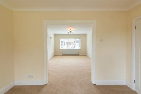 68 Cerne Road, Gravesend, DA12 4BP
