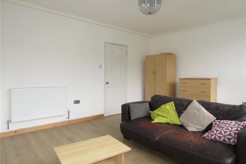 3 bedroom apartment to rent, Richborne Terrace, London, SW8