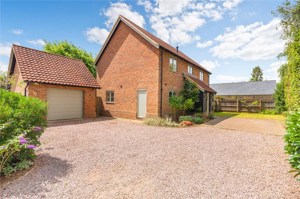 Elmswell, Suffolk 4 bed detached house for sale £575,000