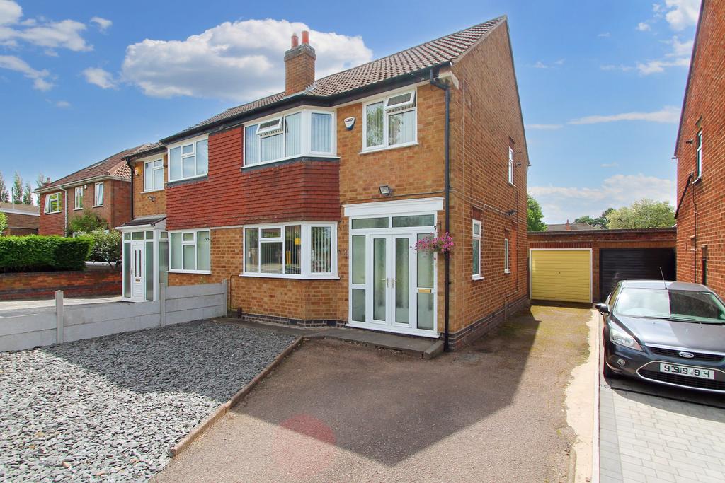 Whitehall Road, Evington, Leicester, LE5 3 bed semidetached house for