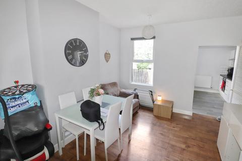 25 Stanmore Road, Belvedere, DA17 6EB