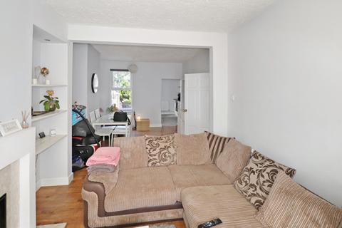25 Stanmore Road, Belvedere, DA17 6EB