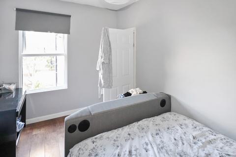 25 Stanmore Road, Belvedere, DA17 6EB