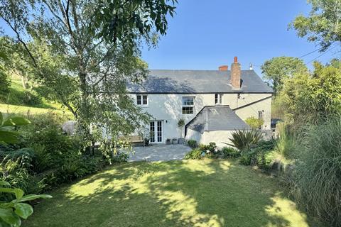 4 bedroom detached house for sale, Tredannick Farmhouse, Sladesbridge, PL27