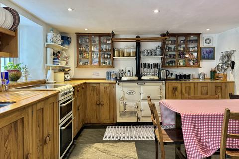 4 bedroom detached house for sale, Tredannick Farmhouse, Sladesbridge, PL27