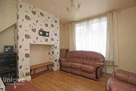 2 bedroom terraced house for sale - Addison Road,  Fleetwood, FY7