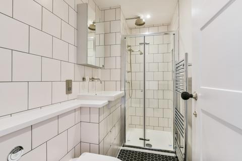 1 bedroom flat to rent, Charlotte Street, London, W1T