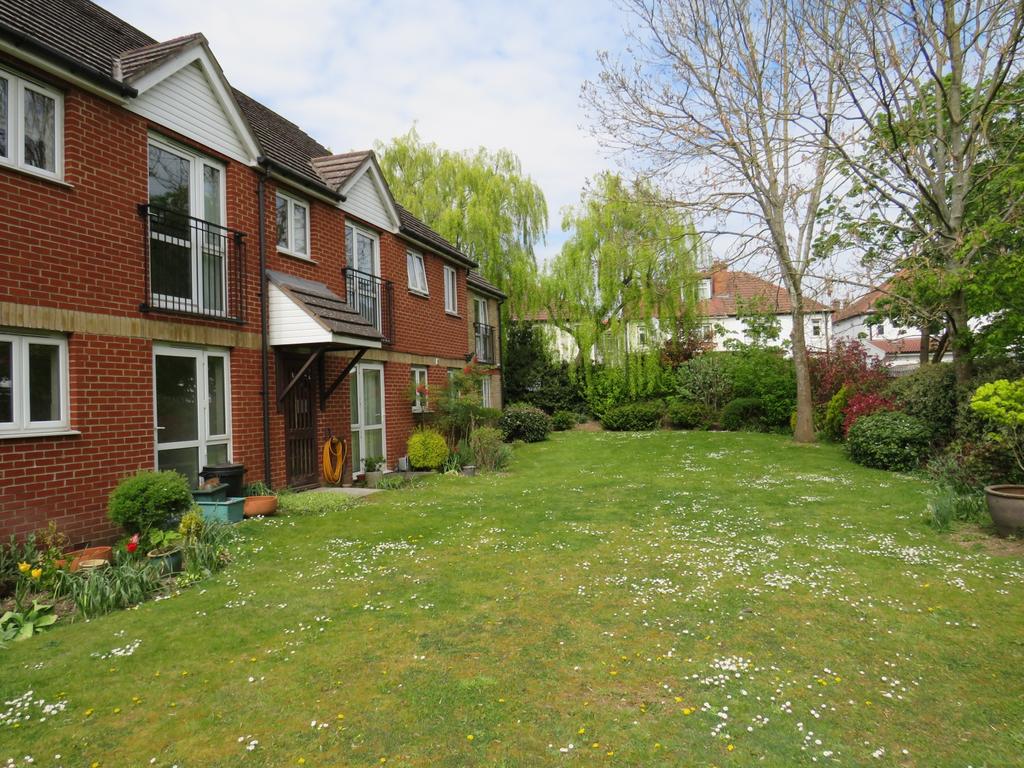Court, Watford Road, Wembley, Middlesex HA0 2 bed flat for sale