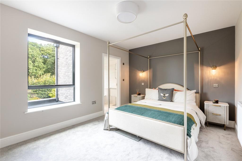 Main Bedroom