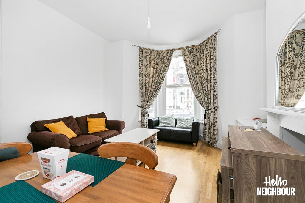 Apartment in London - View 2
