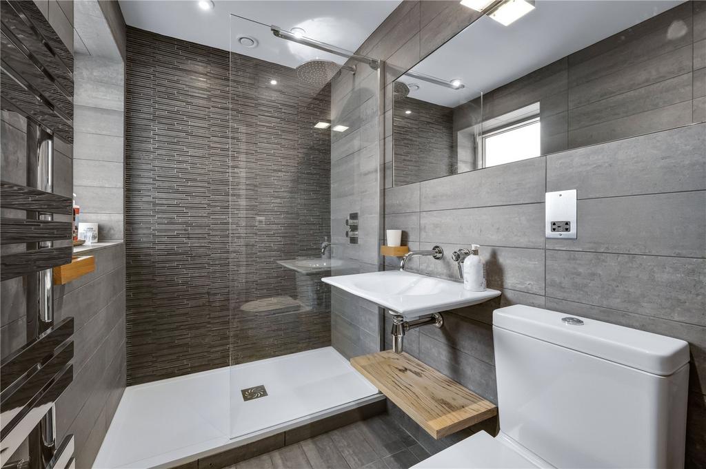 Bedroom Four Ensuite
