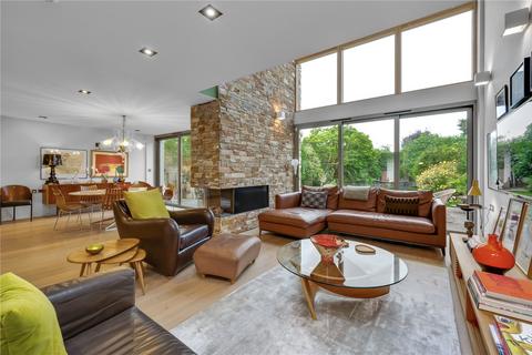 38 Vine Road, East Molesey, KT8 9LF