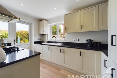 58 Henniker Gate, Chelmsford, CM2 6QH