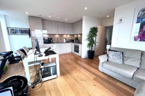 2 bedroom apartment to rent, Caithness Walk, East Croydon