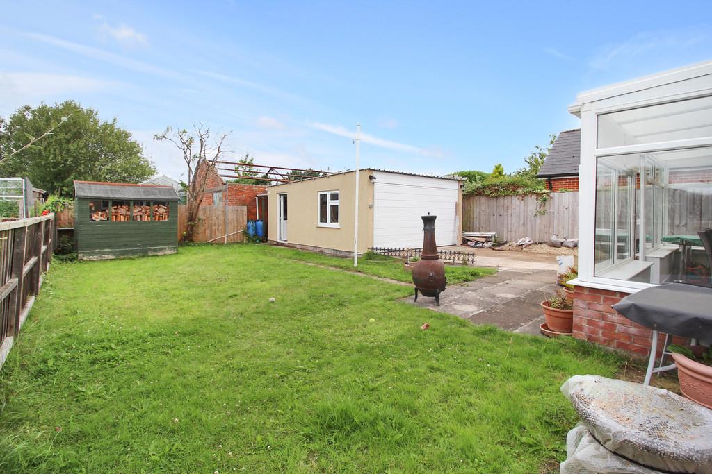 High Street, Dilton Marsh 3 bed detached bungalow for sale £329,000