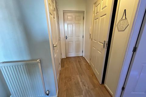 2 bedroom apartment to rent, Ashdown Grove, Walsall WS2
