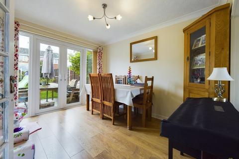 87 Byrds Lane, Uttoxeter, ST14 7LW