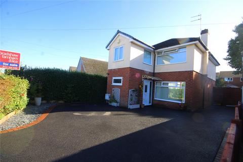 3 bedroom detached house for sale, Colemere Drive, Thingwall, Wirral, CH61