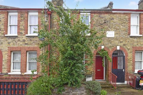 2 bedroom terraced house for sale, Perch St, London E8