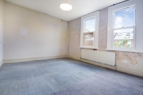 2 bedroom terraced house for sale, Perch St, London E8