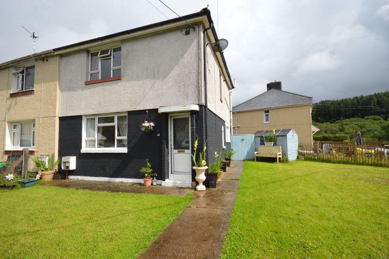 Maesgwyn, Tonmawr, Port Talbot 3 bed semidetached house £750 pcm (£