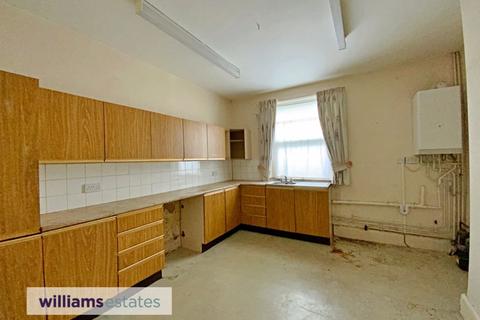 3 bedroom apartment for sale - Crescent Square, Rhyl