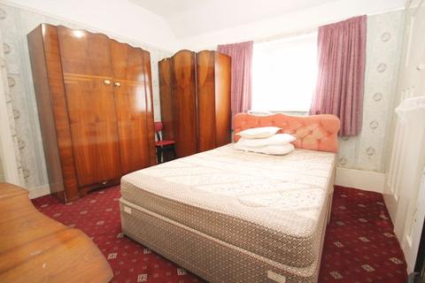 81 Chalfont Avenue, Wembley, HA9 6NJ