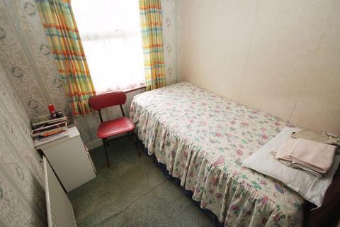 81 Chalfont Avenue, Wembley, HA9 6NJ