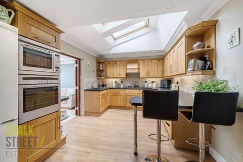 70 Devonshire Road, Hornchurch, RM12 4LQ