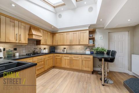 70 Devonshire Road, Hornchurch, RM12 4LQ