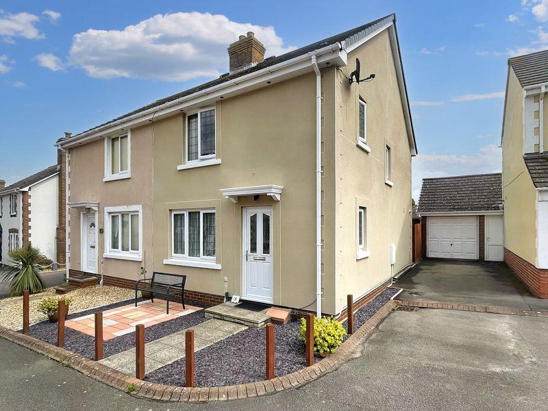 TEAL AVENUE, CHICKERELL, WEYMOUTH, DORSET 3 bed semidetached house for sale £320,000