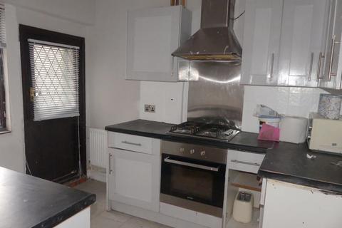 3 Warrington Street, Lees, Oldham, OL4 5AE