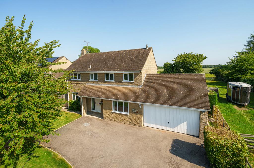 Upton Lane, Seavington, Ilminster, Somerset, TA19 4 bed detached house