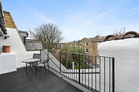 4 bedroom maisonette to rent, Stowe Road, Shepherds Bush, London, W12