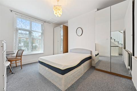 4 bedroom maisonette to rent, Stowe Road, Shepherds Bush, London, W12