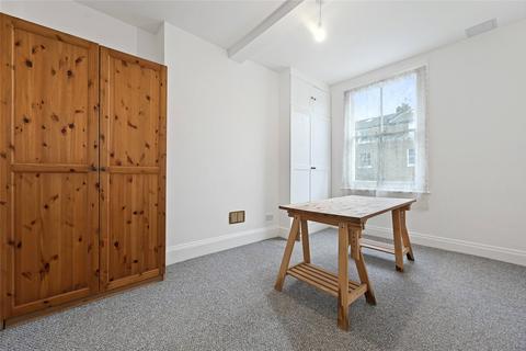 4 bedroom maisonette to rent, Stowe Road, Shepherds Bush, London, W12