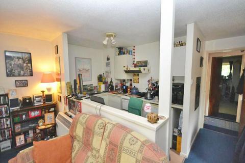 2 bedroom maisonette for sale, Walnut Tree, Milton Keynes MK7