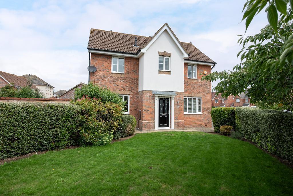 Monkston, Milton Keynes MK10 4 bed detached house for sale £600,000