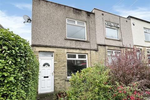 2 bedroom end of terrace house to rent - Castle Avenue, Rastrick, Brighouse, HD6