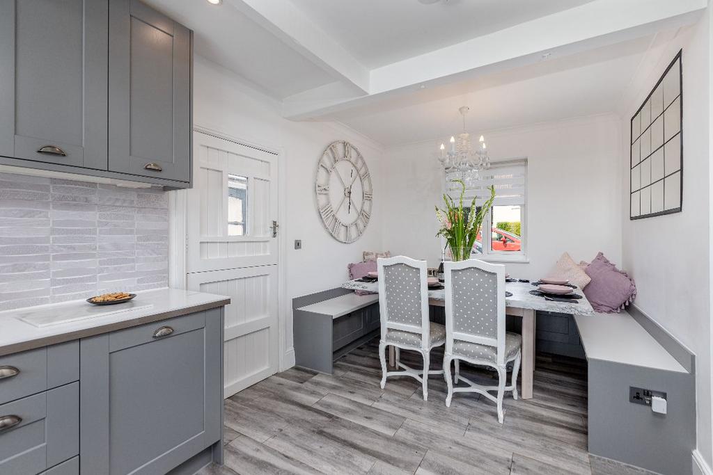 Kitchen/dining area