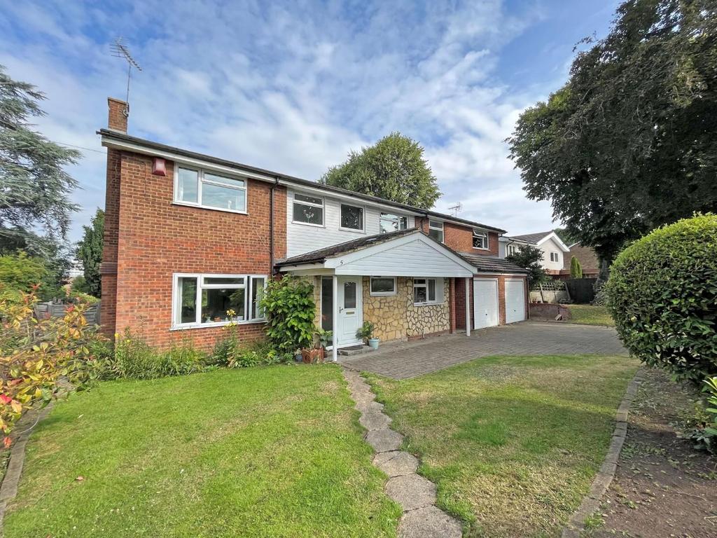 Woodfield Road, Stevenage 5 bed detached house for sale £1,000,000
