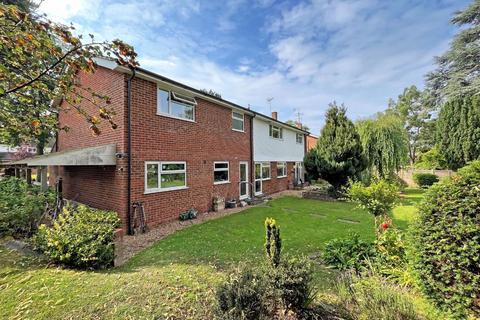 5 bedroom detached house for sale, Woodfield Road, Stevenage