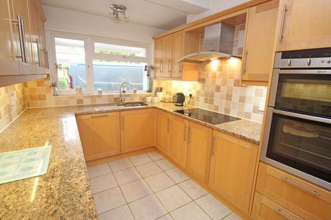 5 bedroom detached house for sale, Woodfield Road, Stevenage