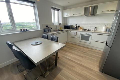 3 bedroom townhouse for sale - The Common, Dewsbury