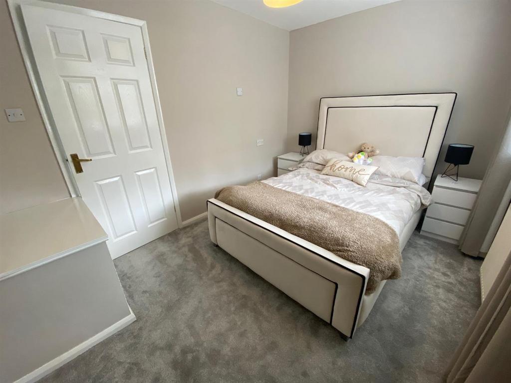 The common 41a bed 1.jpg