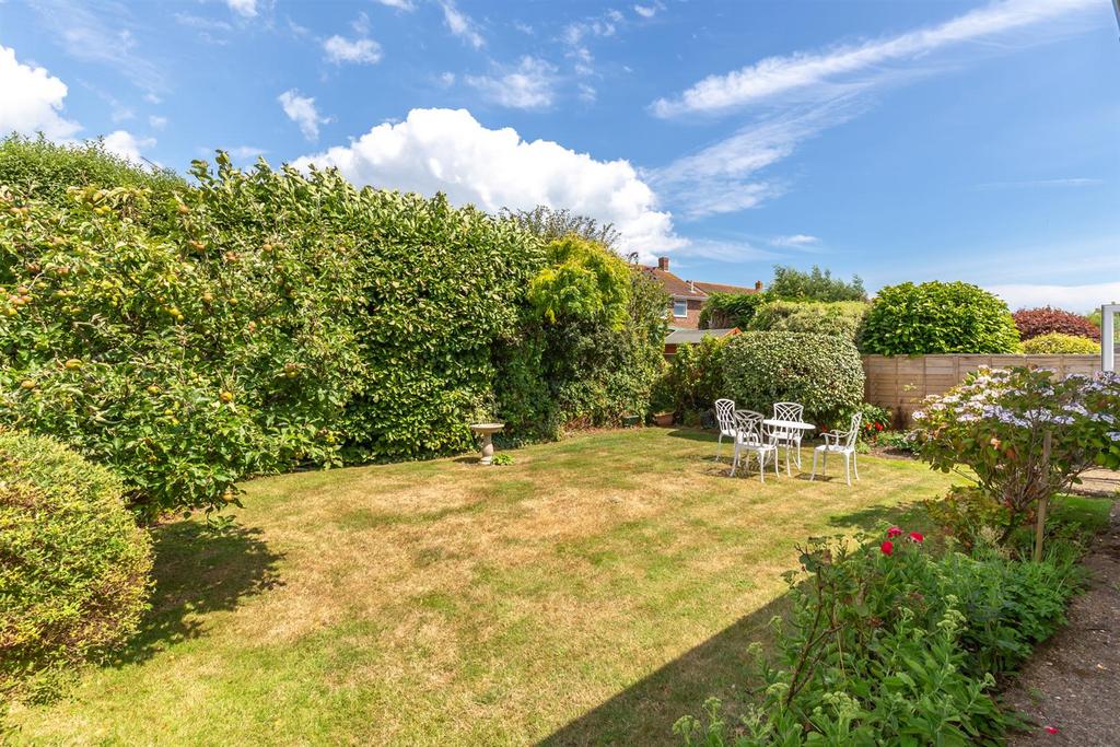 Bembridge, Isle of Wight 3 bed detached bungalow for sale £410,000