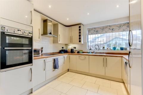3 bedroom semi-detached house for sale - Westcourt Road, Worthing