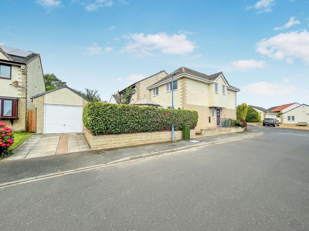 Pinewood Close, Clavering, Hartlepool 4 bed detached house for sale £