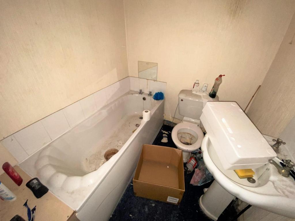 Bath.JPG
